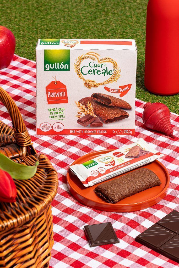 Fotografía comercial de producto con galletas de la marca gullon. Capturando la Esencia Fotógrafo comercial Jaén especializada en fotografía de producto